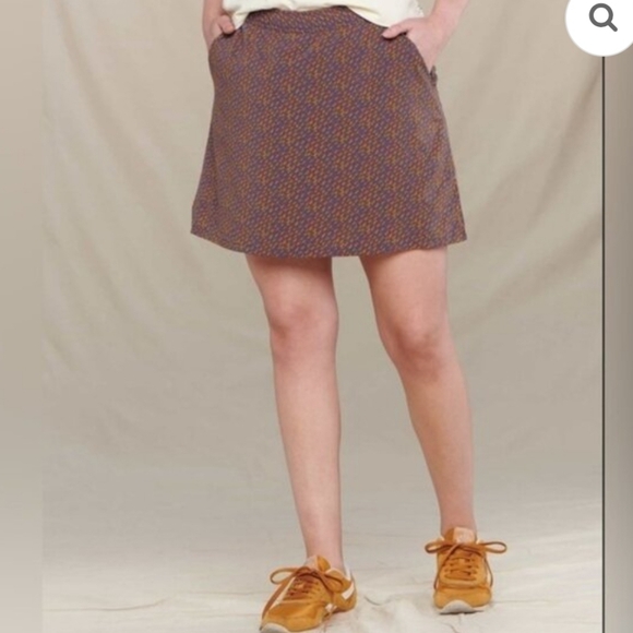 Toad&Co Pants - Toad&Co Geo Print Recycled Sunkissed Weekend Skort Large